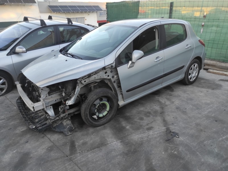 peugeot 308 del año 2008