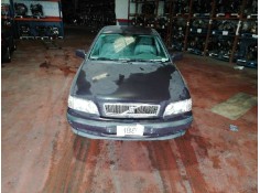volvo s40 berlina del año 1999