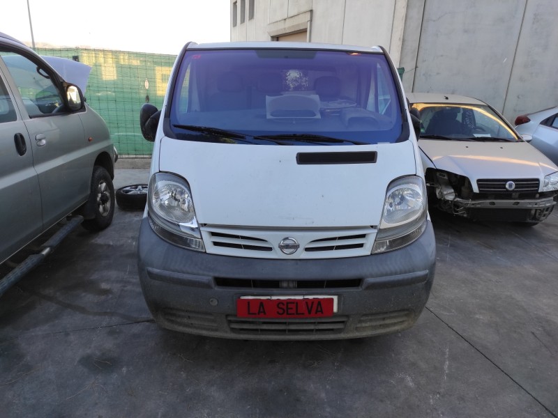 nissan primastar (x83) del año 2004