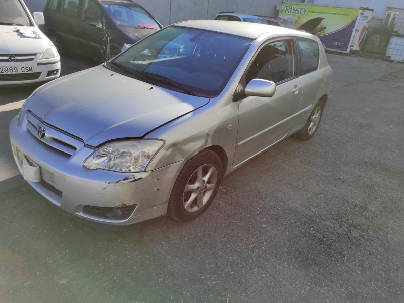toyota corolla (e12) del año 2005