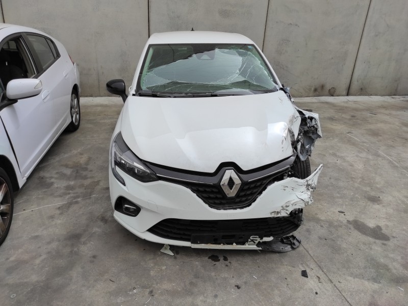 renault clio v del año 2023