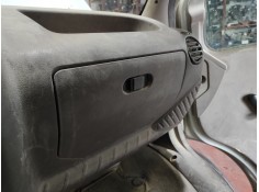 Recambio de guantera para renault master 2 fase 1 referencia OEM IAM   