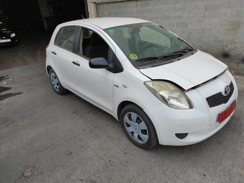 toyota yaris del año 2007