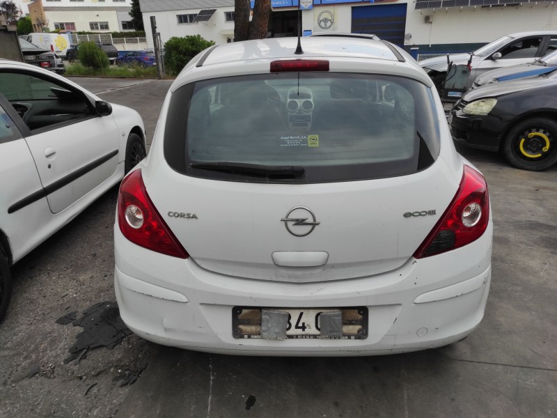 opel corsa d del año 2009