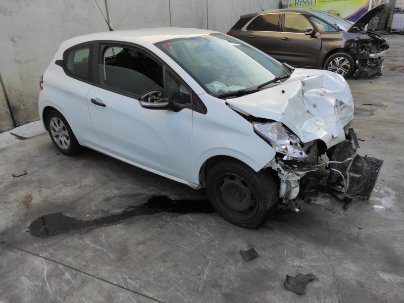 peugeot 208 del año 2013