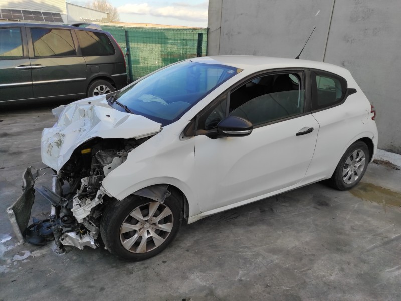 peugeot 208 del año 2013