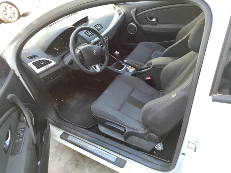 renault megane iii coupe del año 2009