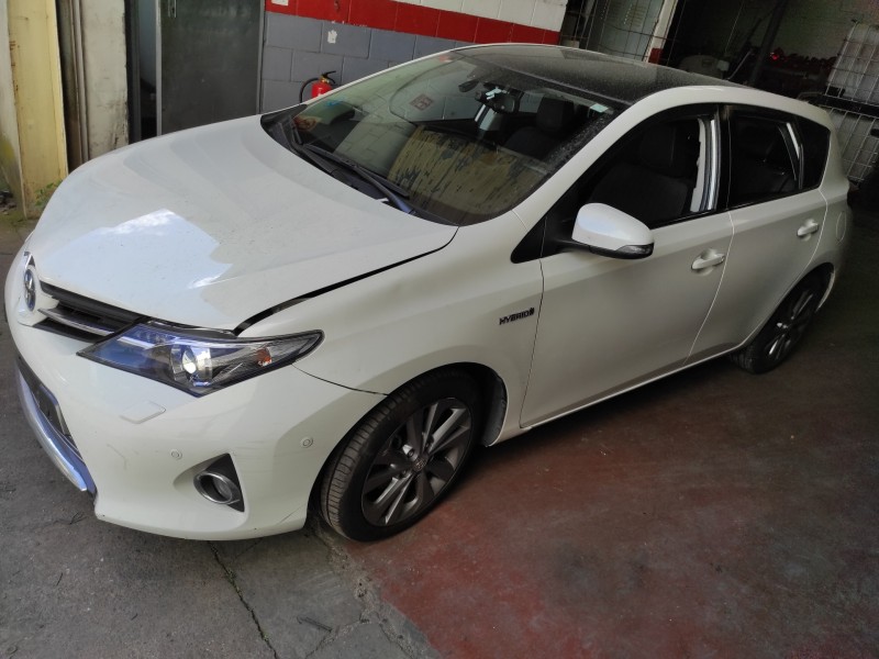 toyota auris del año 2013