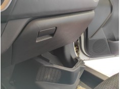 Recambio de guantera para toyota auris hybrid active referencia OEM IAM   