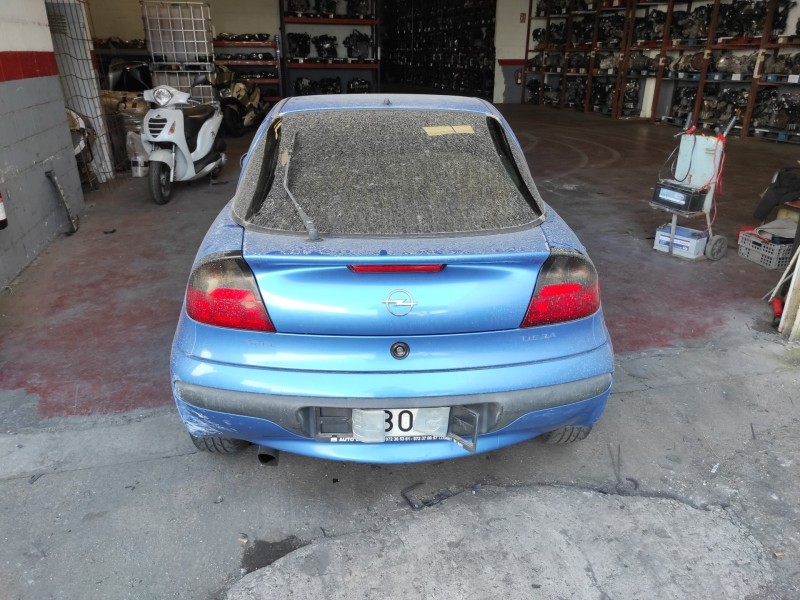 opel tigra del año 1999