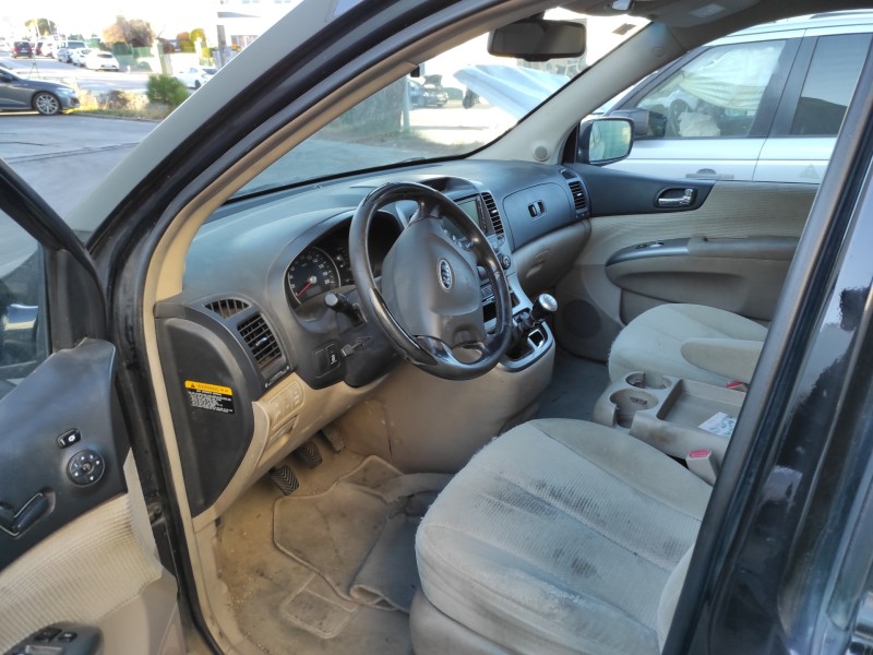 kia carnival del año 2006