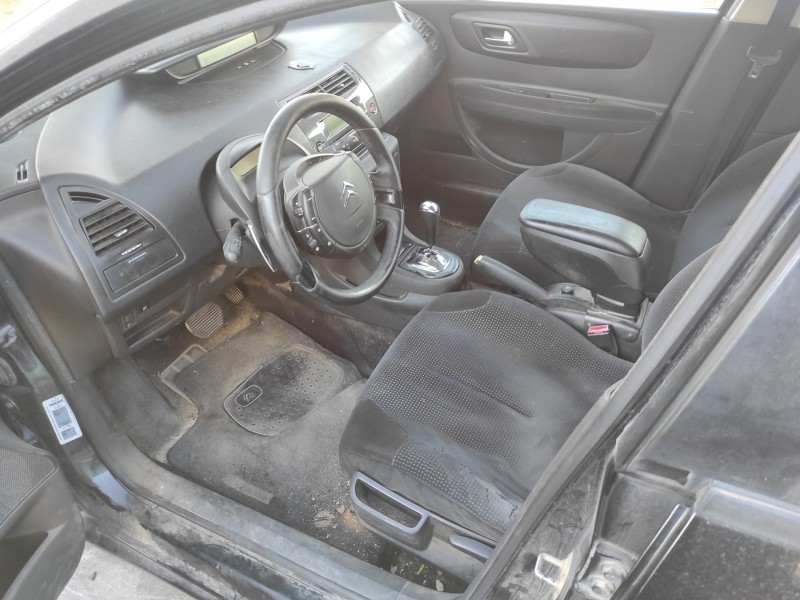 citroen c4 berlina del año 2008