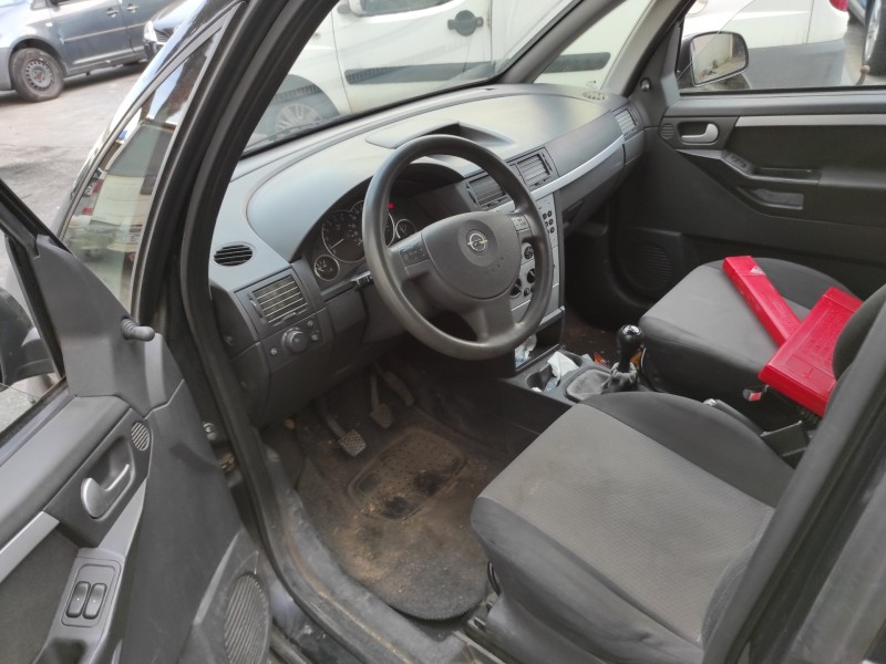 opel meriva del año 2004