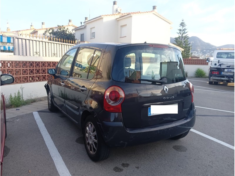 renault modus del año 2004