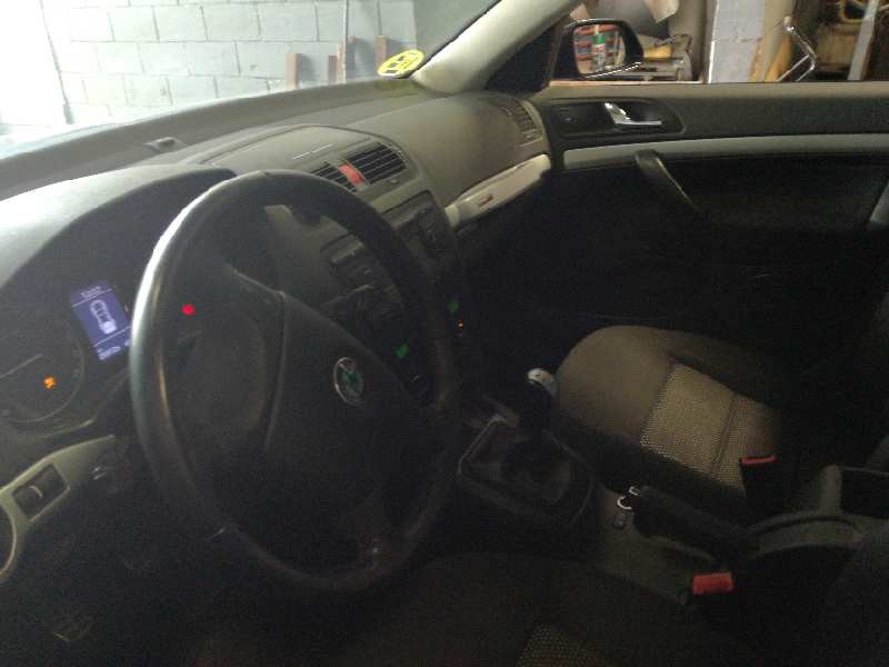 skoda octavia combi (1z5) del año 2007