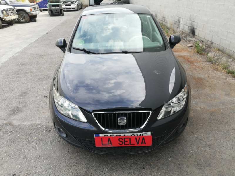 seat ibiza (6j5) del año 2008