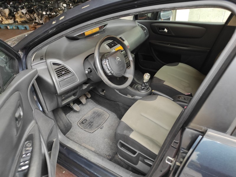 citroen c4 berlina del año 2009