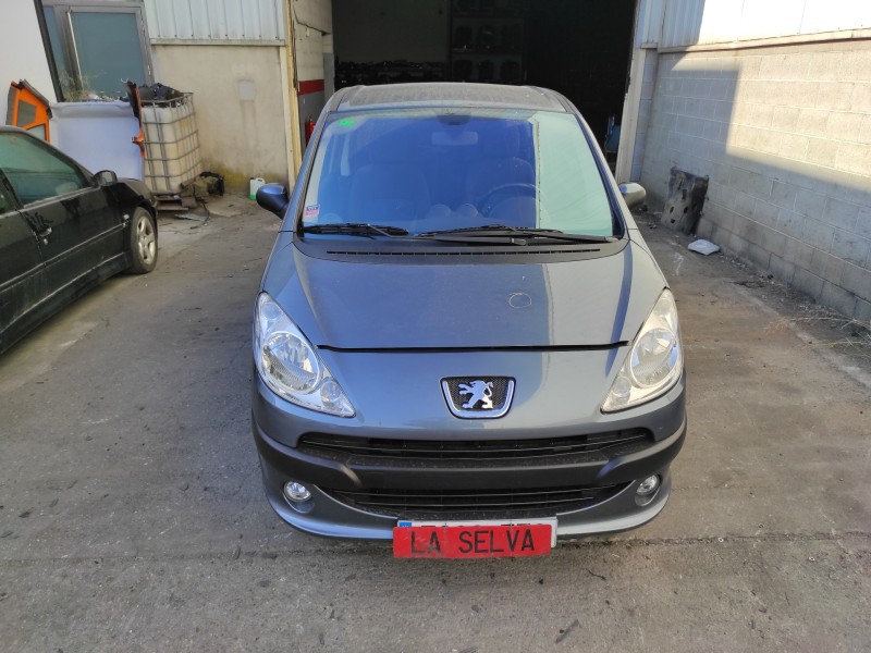 peugeot 1007 del año 2006
