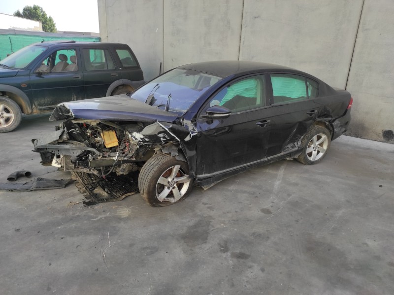 volkswagen passat lim. (362) del año 2013