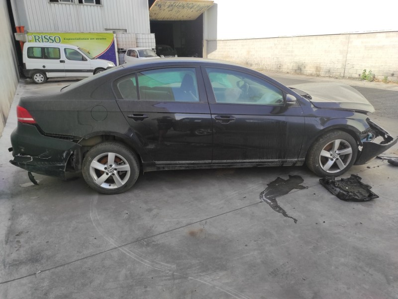 volkswagen passat lim. (362) del año 2013