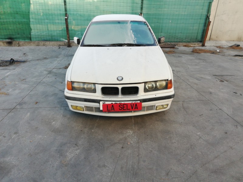 bmw serie 3 berlina (e36) del año 1994