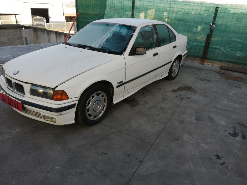 bmw serie 3 berlina (e36) del año 1994