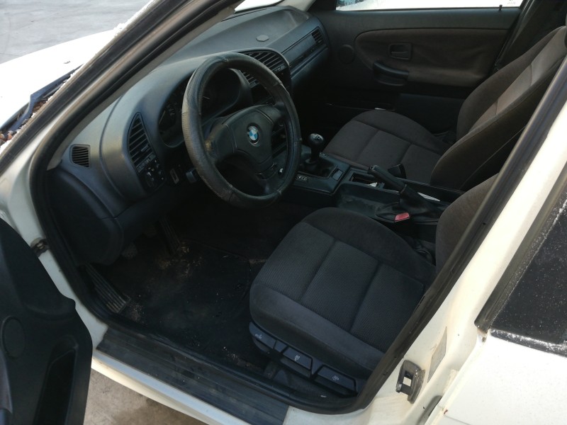 bmw serie 3 berlina (e36) del año 1994