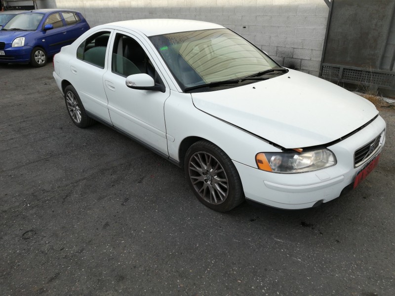 volvo s60 berlina del año 2006