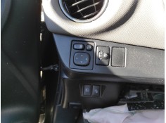 Recambio de botonera retrovisor para toyota yaris hsd active referencia OEM IAM   