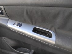 Recambio de botonera elevalunas delantero derecho para toyota corolla (e12) 2.0 d-4d linea luna berlina referencia OEM IAM   