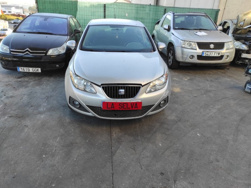 seat ibiza (6j5) del año 2008