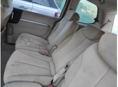 Recambio de asiento trasero medio para kia carnival 2.9 crdi vgt active referencia OEM IAM   