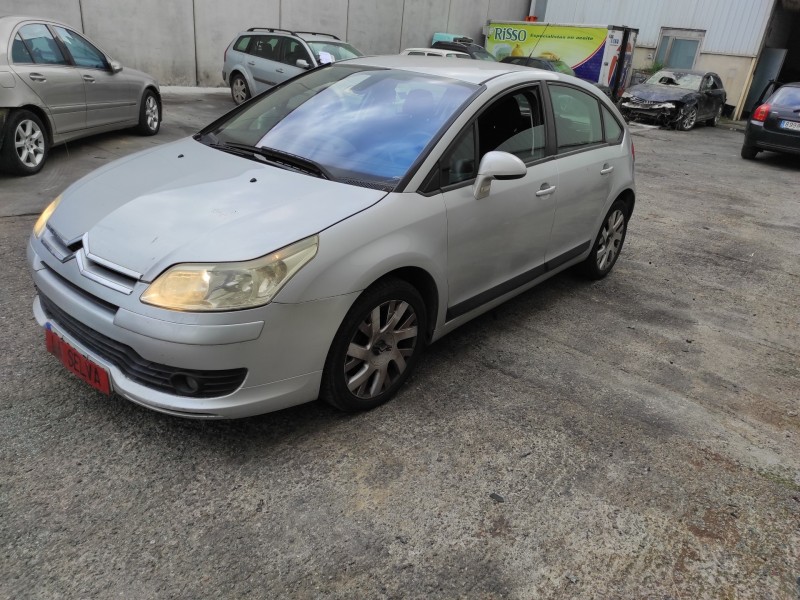 citroen c4 berlina del año 2005