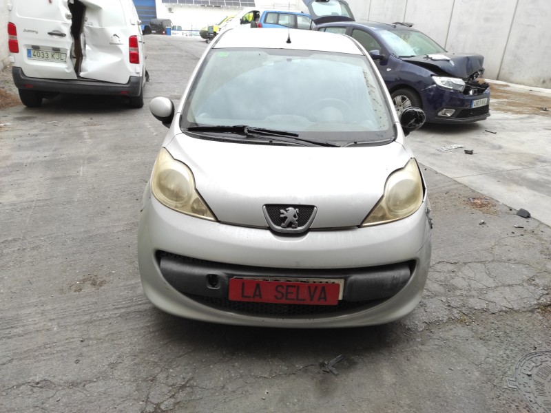 peugeot 107 del año 2006