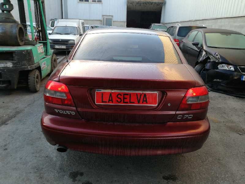 volvo c70 coupe del año 2000