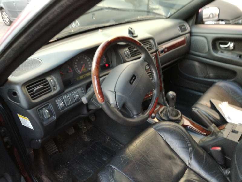 volvo c70 coupe del año 2000