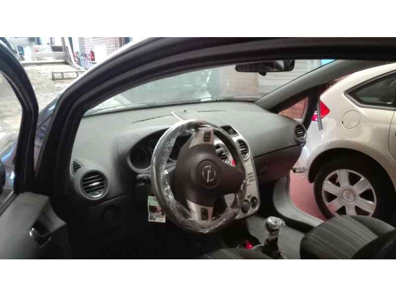opel corsa d del año 2007