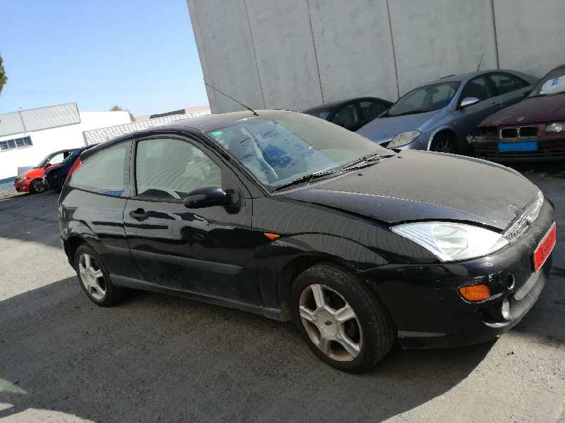 ford focus berlina (cak) del año 2001