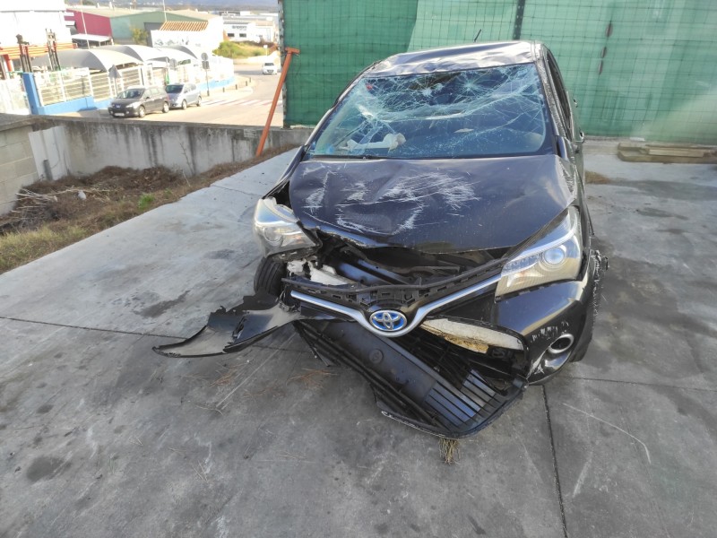 toyota yaris del año 2016