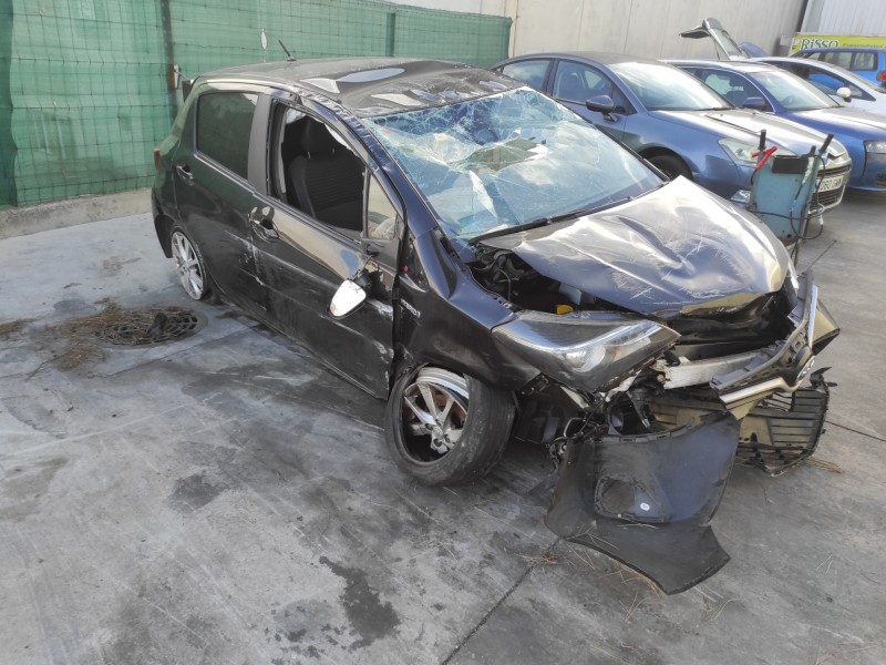 toyota yaris del año 2016