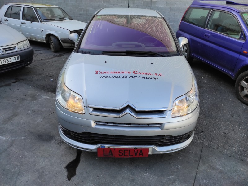 citroen c4 berlina del año 2004