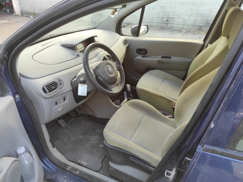 renault modus del año 2006